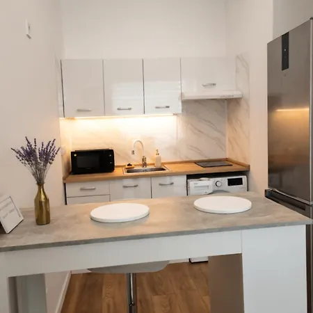 Luxus Lakopark Гардонь