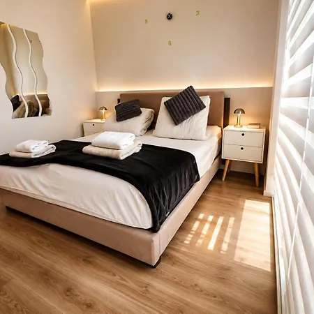 Luxus Lakopark Apartment *